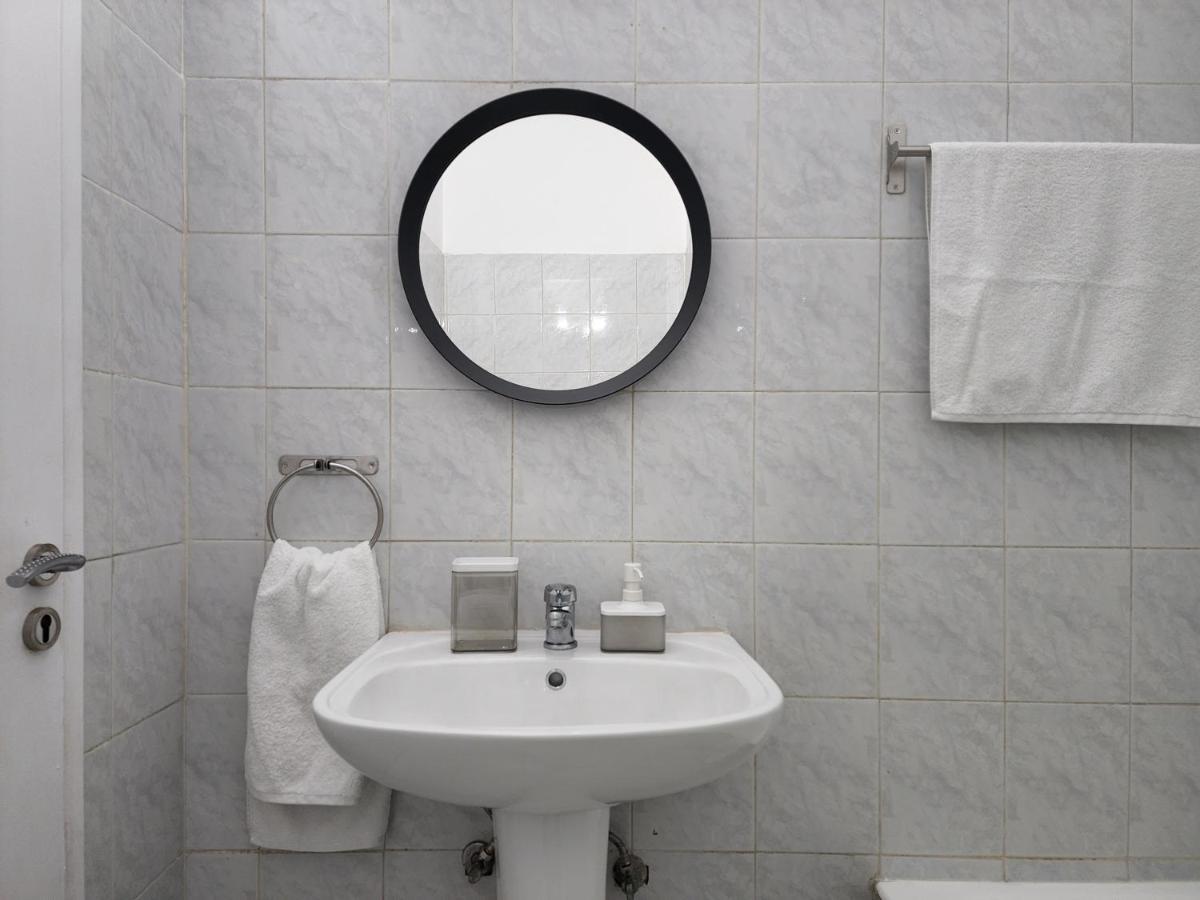 Kay'S City & Seaview One Bedroom Apartment Larnaca Exterior photo